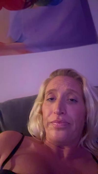 CAM4 female cam JemsYourGirl