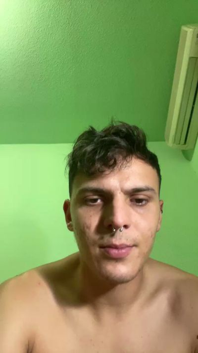 CAM4 male cam SadSauce