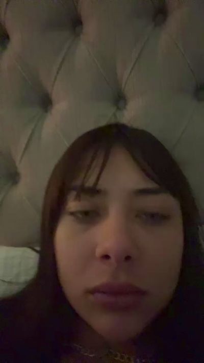 Thumbnail of lizzienovak - CAM4 live cam
