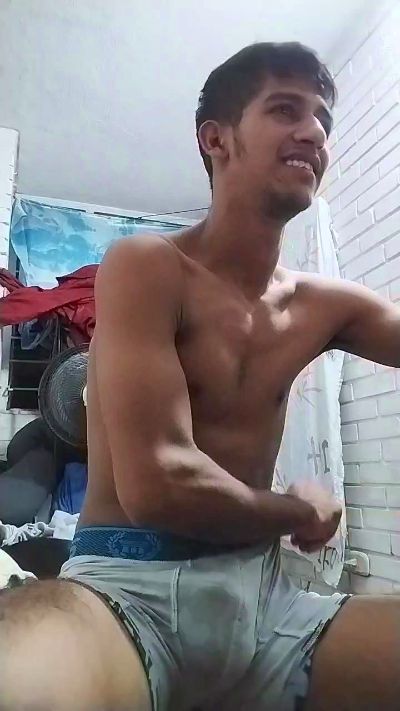 CAM4 male cam Lucasyesid