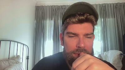 Thumbnail of besrdTUGA - CAM4 live cam