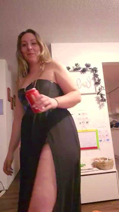 CAM4 female cam EllieRiggid