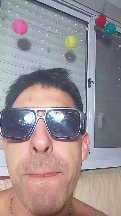Thumbnail of Rodriarg2025 - CAM4 live cam