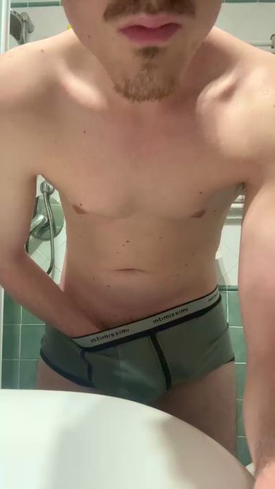 Thumbnail of Riccardoooo2008 - CAM4 live cam