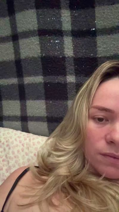Thumbnail of Riealydoer - CAM4 live cam