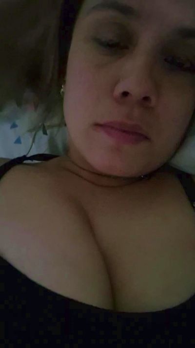 CAM4 female cam Lolamil2025