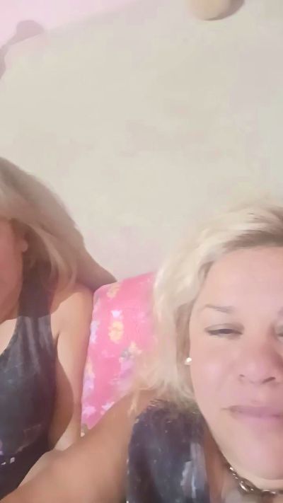 Thumbnail of Bellavida44 - CAM4 live cam