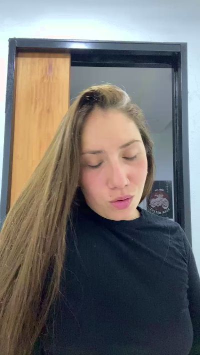 CAM4 female cam Micucervantes