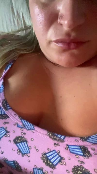 CAM4 female cam lays_affonso