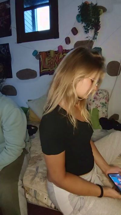 CAM4 female cam lionscage