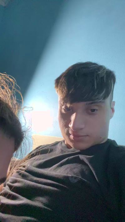 Thumbnail of sexycouple222 - CAM4 live cam