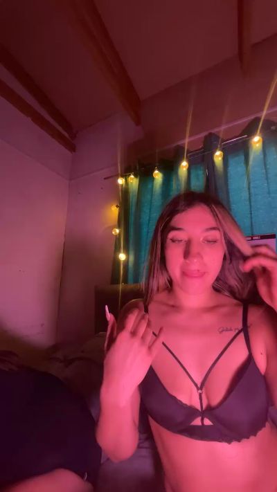 CAM4 female cam emily4444