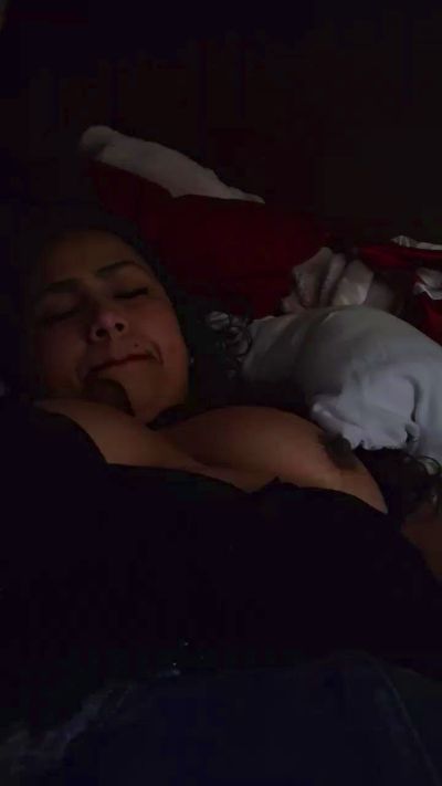Thumbnail of SexyChekz48 - CAM4 live cam
