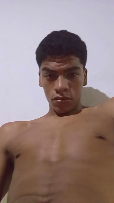Thumbnail of benhot4 - CAM4 live cam