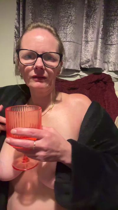 Thumbnail of Fit4forty - CAM4 live cam