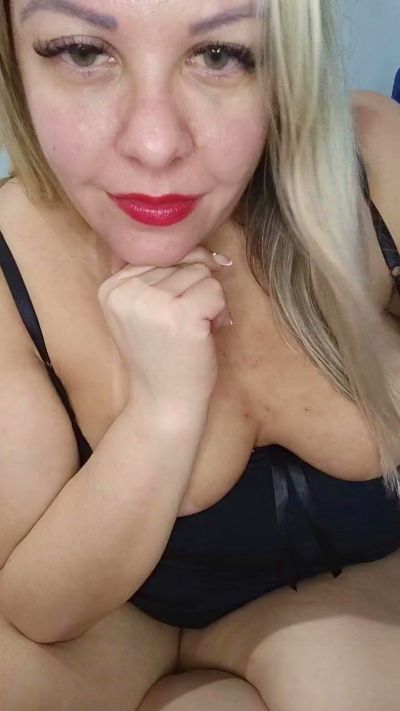 CAM4 female cam Dalilla_morango