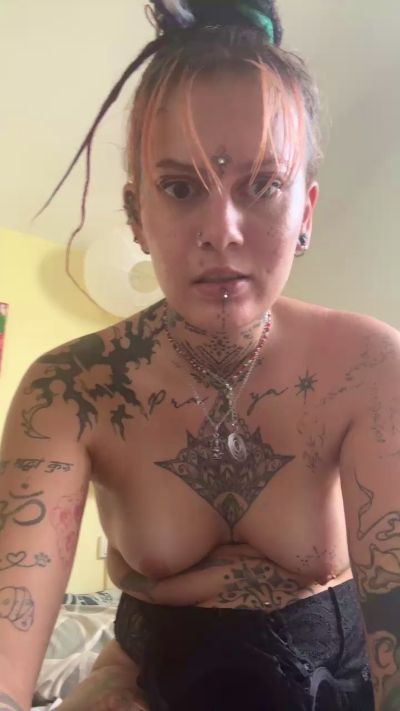 Thumbnail of Goddesslouve - CAM4 live cam