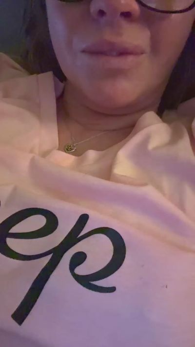 Thumbnail of Lucy_Louxx - CAM4 live cam