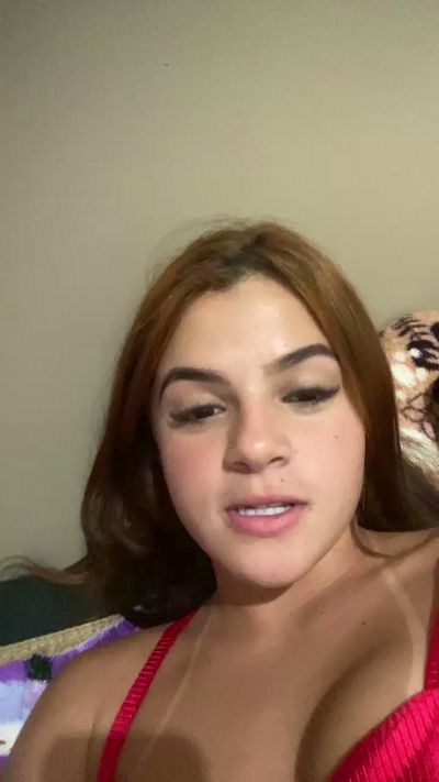 CAM4 female cam larissars50