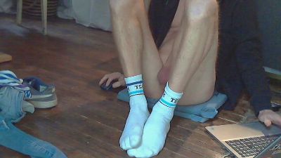 CAM4 male cam horny4uxxx2