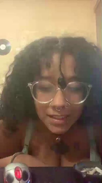 CAM4 female cam vitoriatriste