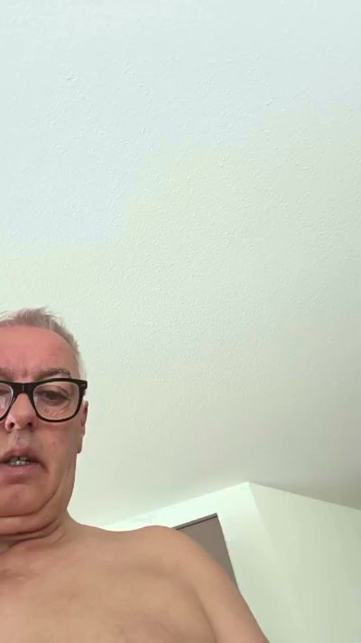 Thumbnail of martinio1 - CAM4 live cam