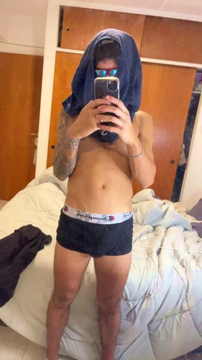 Thumbnail of Elvertom_23 - CAM4 live cam