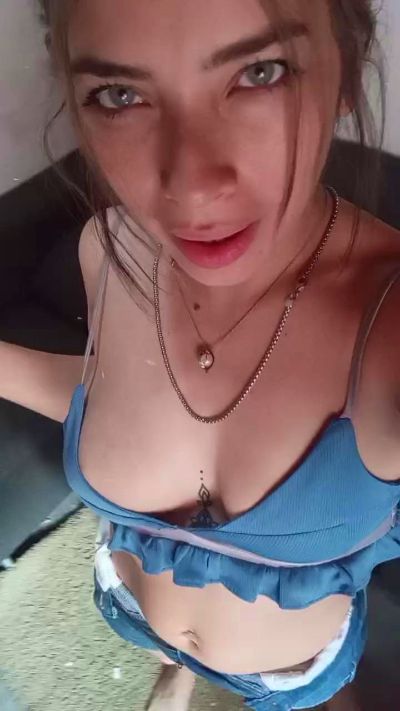 CAM4 female cam Aylu2024