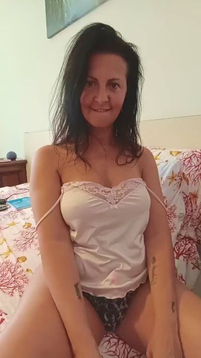 CAM4 female cam Milfona77