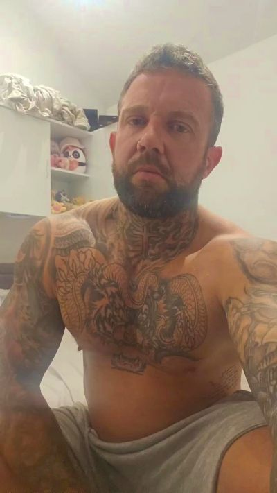 CAM4 male cam Tattedmuscle1