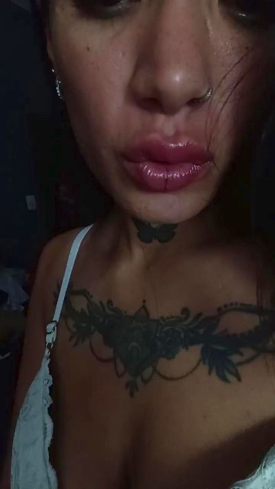 Thumbnail of Daneshaa - CAM4 live cam