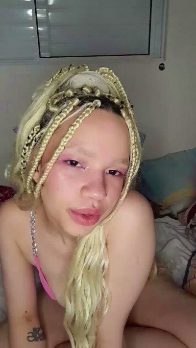 CAM4 female cam Lilyeth