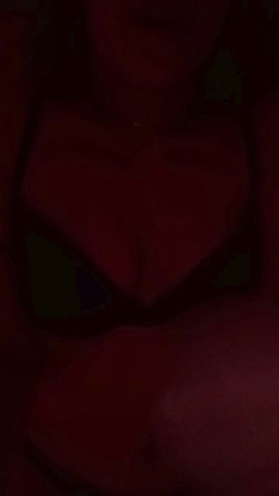 Thumbnail of Mamita00 - CAM4 live cam