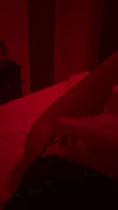 CAM4 female cam laurapupi1