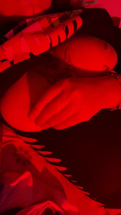 Thumbnail of queensabrinass5 - CAM4 live cam