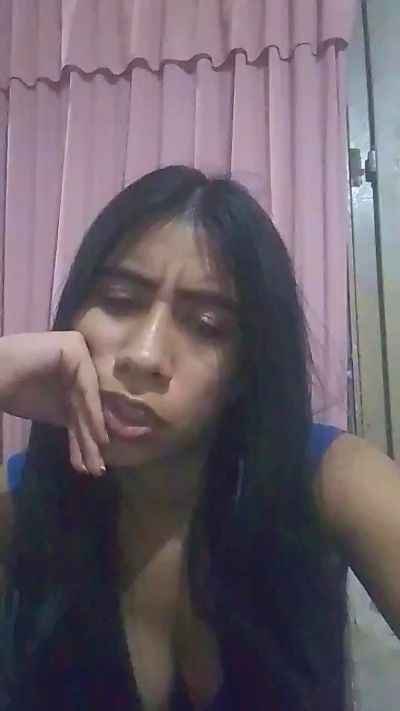 Thumbnail of maddie_01 - CAM4 live cam