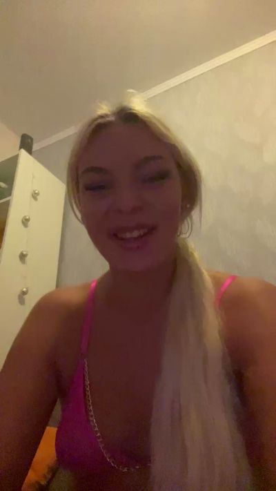 CAM4 female cam Dieeineblondee