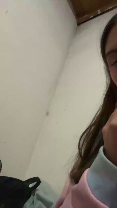 Thumbnail of amelimatos - CAM4 live cam