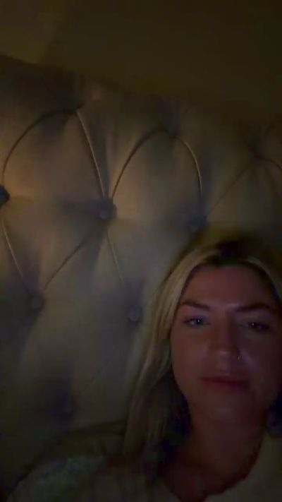 Thumbnail of Evalynnn - CAM4 live cam