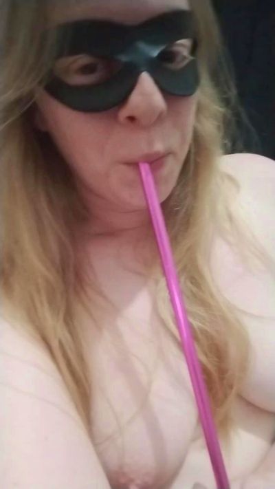 Thumbnail of Loirinhaaah - CAM4 live cam