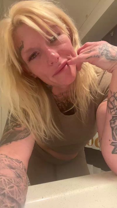 Thumbnail of Tattedmamma - CAM4 live cam