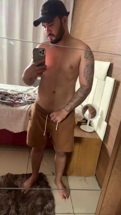 Thumbnail of eduardoq1 - CAM4 live cam