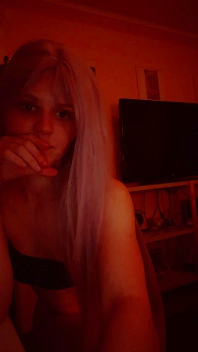 Thumbnail of PixiPink - CAM4 live cam