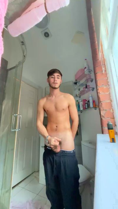 CAM4 male cam CheekyChap7081