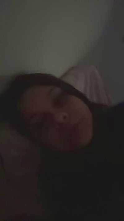 Thumbnail of IsaRondeli - CAM4 live cam