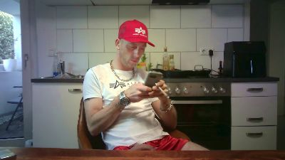 Thumbnail of MrGeiZ2512 - CAM4 live cam