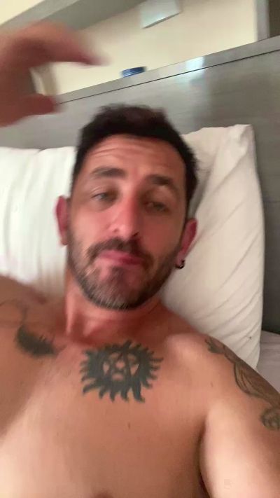 Thumbnail of Mikercarvalho - CAM4 live cam