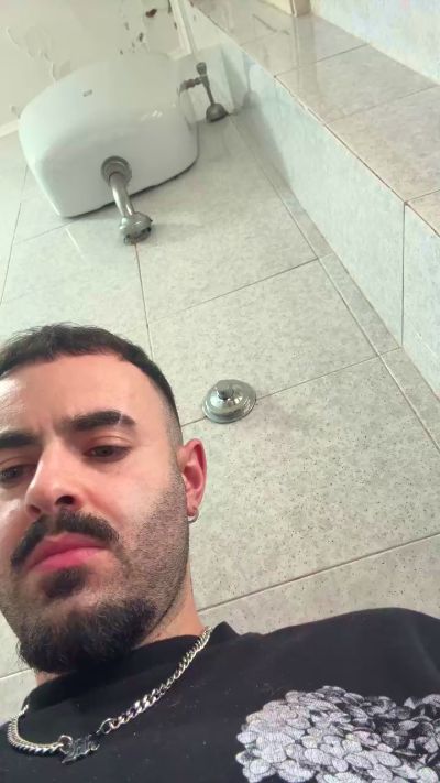 Thumbnail of Mattj9696 - CAM4 live cam