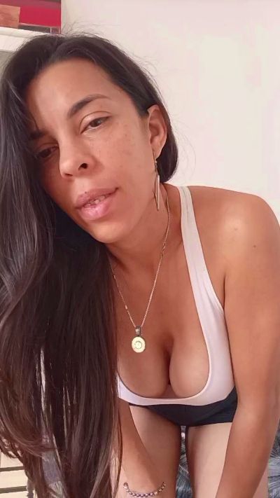 CAM4 female cam Ale_Luxe