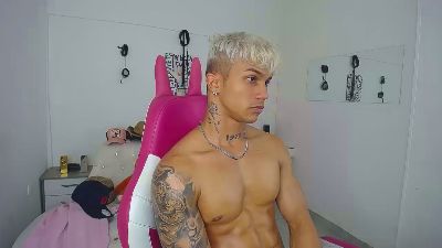 CAM4 male cam Leonard_Price